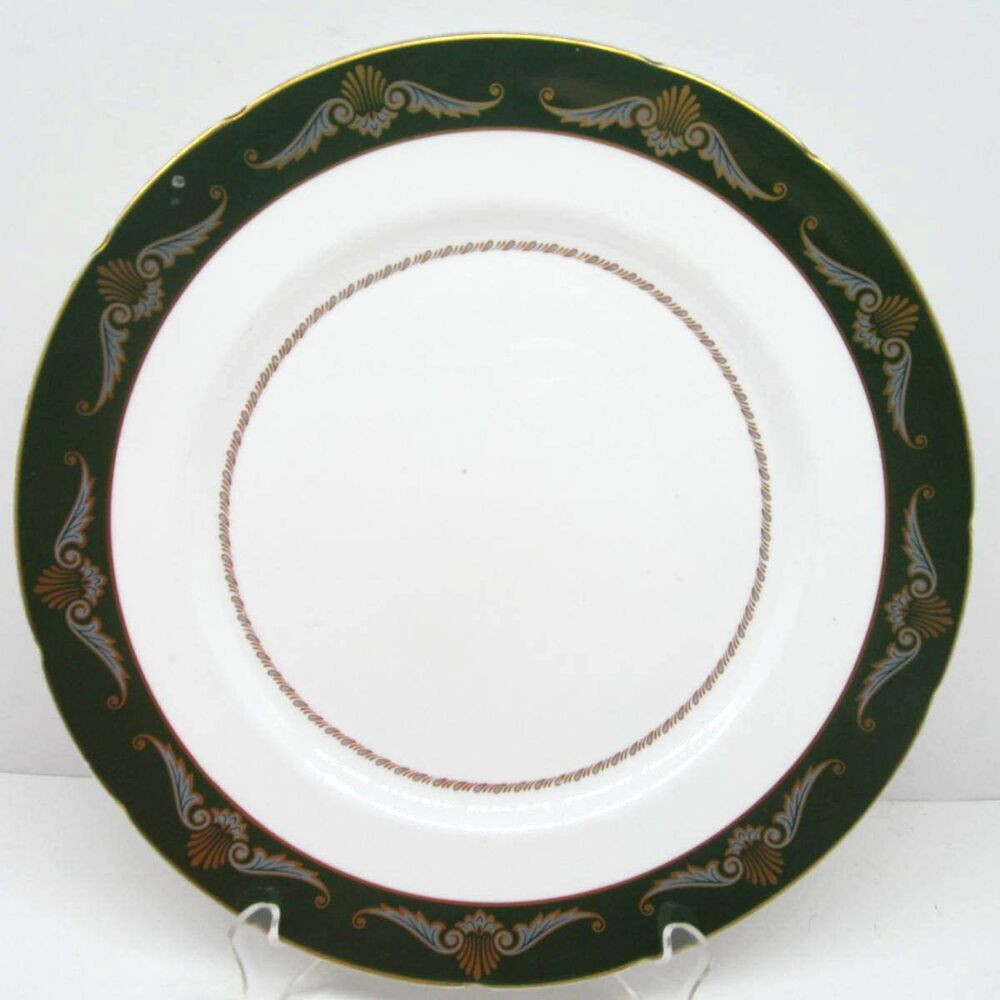 Paragon England Design  Green 10 3/4" Scalloped Dinner Plate